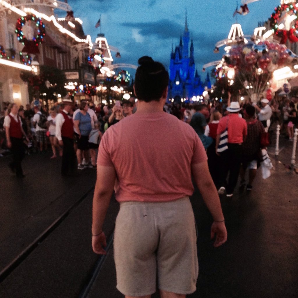 mandarinslol's tweet photo. Some nice chub and tuck action goin on here at Disneyland. #chubandtuck @h3h3productions https://t.co/qsVCTJlgSE
