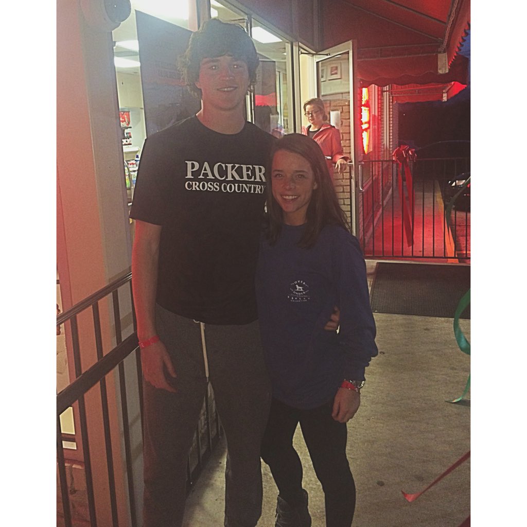 savanalea14's tweet photo. bff @owen_240 #move15 https://t.co/iHVqvGZ6Vc