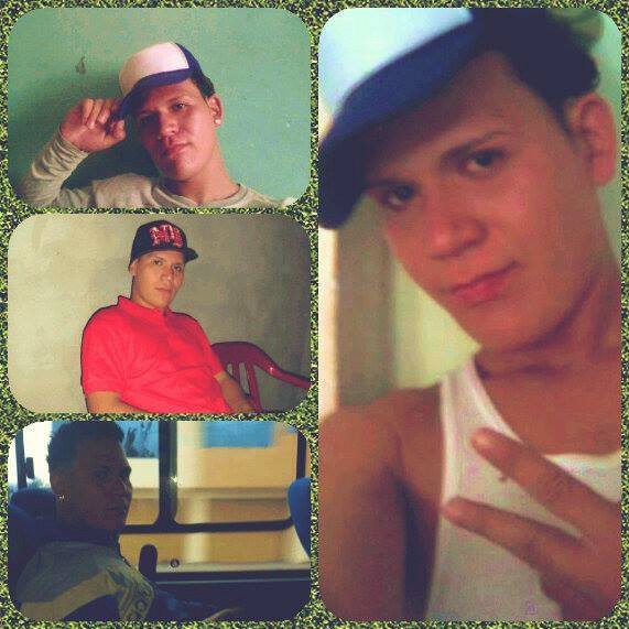 JoffreLion's tweet photo. #selfien mias las última de este #2015 https://t.co/giNu2rYEK2