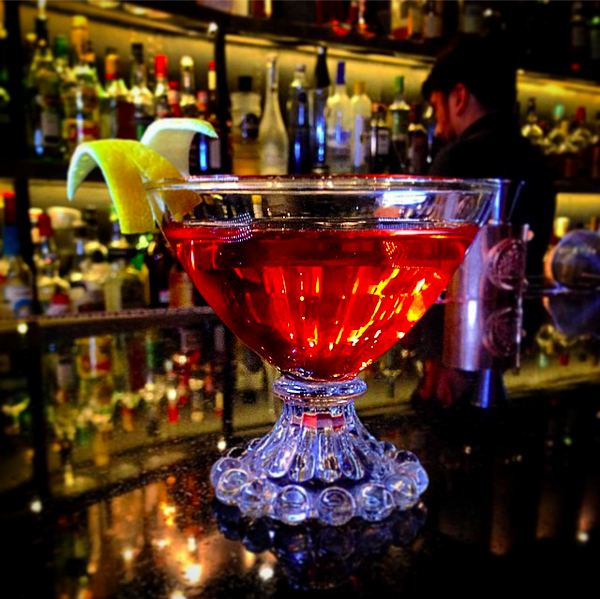 JulesBasement's tweet image. ¡La última del año! Nos vemos en la noche para brindar. ¿Los esperamos? —&amp;gt; ow.ly/W7JZ3 #speackeasy