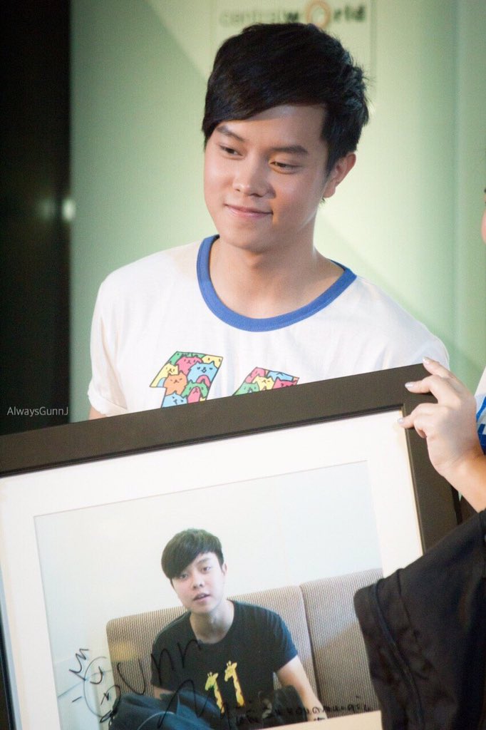 AlwaysGunnJ's tweet photo. งาน #11thGTH กลับมางานนี้ อ้วนท้วนสมบูรณ์ขึ้นเยอะเลย 🙊🙊 วันที่ 10/05/2015 @gunnjunhavat #HappyGunnJDay https://t.co/OAfXr8ipd4