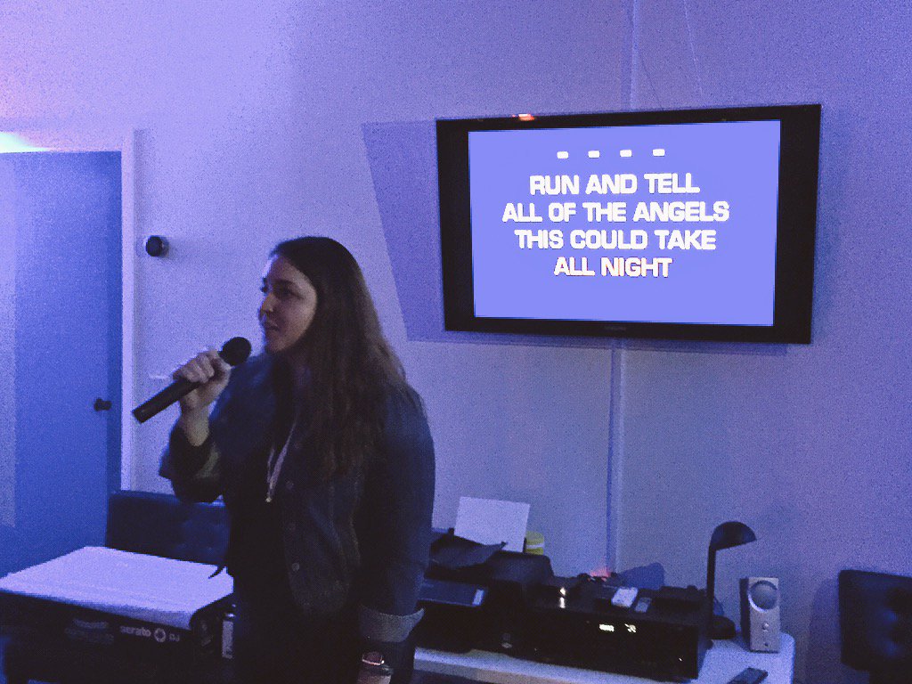 So @beezypedia nailed <a href="/foofighters/">Foo Fighters</a>  during karaoke <a href="/covisco/">CoVis CoWorking</a>! "I have the same haircut as <a href="/FooFightersDave/">Dave Grohl</a>" -Bianca