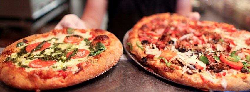 MellowFortWorth's tweet photo. @NixDestro what a fun looking place! do you also enjoy a good slice of pizza? https://t.co/icG2MynO6Q