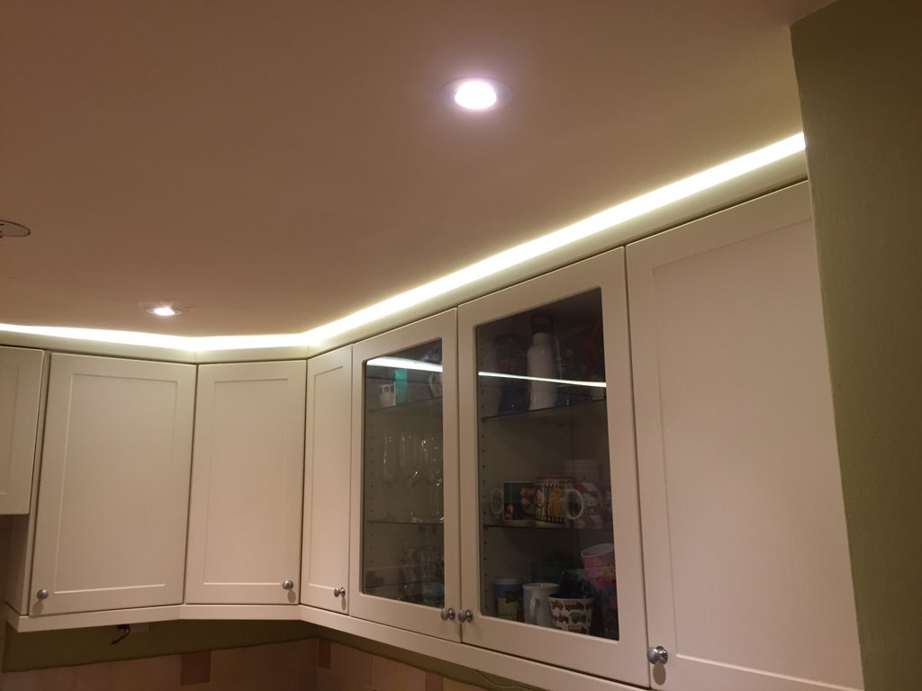 GCAL6343's tweet image. L•E•D tape installed above kitchen cupboards