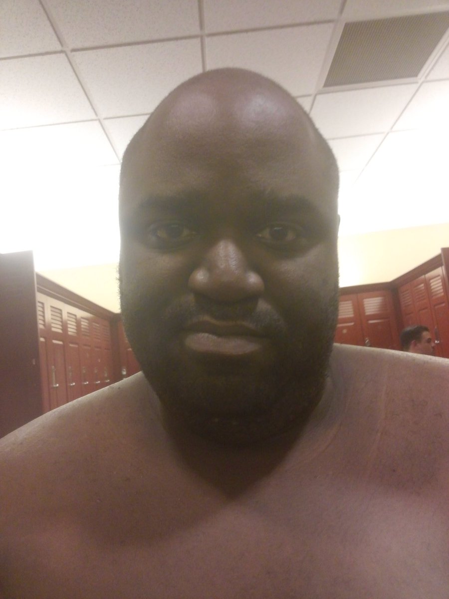 TheBrockEasley's tweet photo. AN HOUR STRENGTH TRAINING + 50 MINUTES SWIMMING AT @LAFITNESS = A MONSTER WORKOUT!!! #STARTNOWNOTLATER https://t.co/T8SrpW6zkg