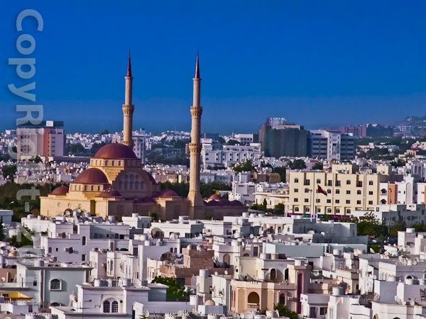 omaniwww1's tweet photo. نحن لا نعيش في جزر مجهولة نؤثر ونتأثر بما يحيط حولنا ولنكن مع قيادتنا الرشيدة التي تقود مركبتنا الى بر الامن والامان https://t.co/vPCKOEp89s