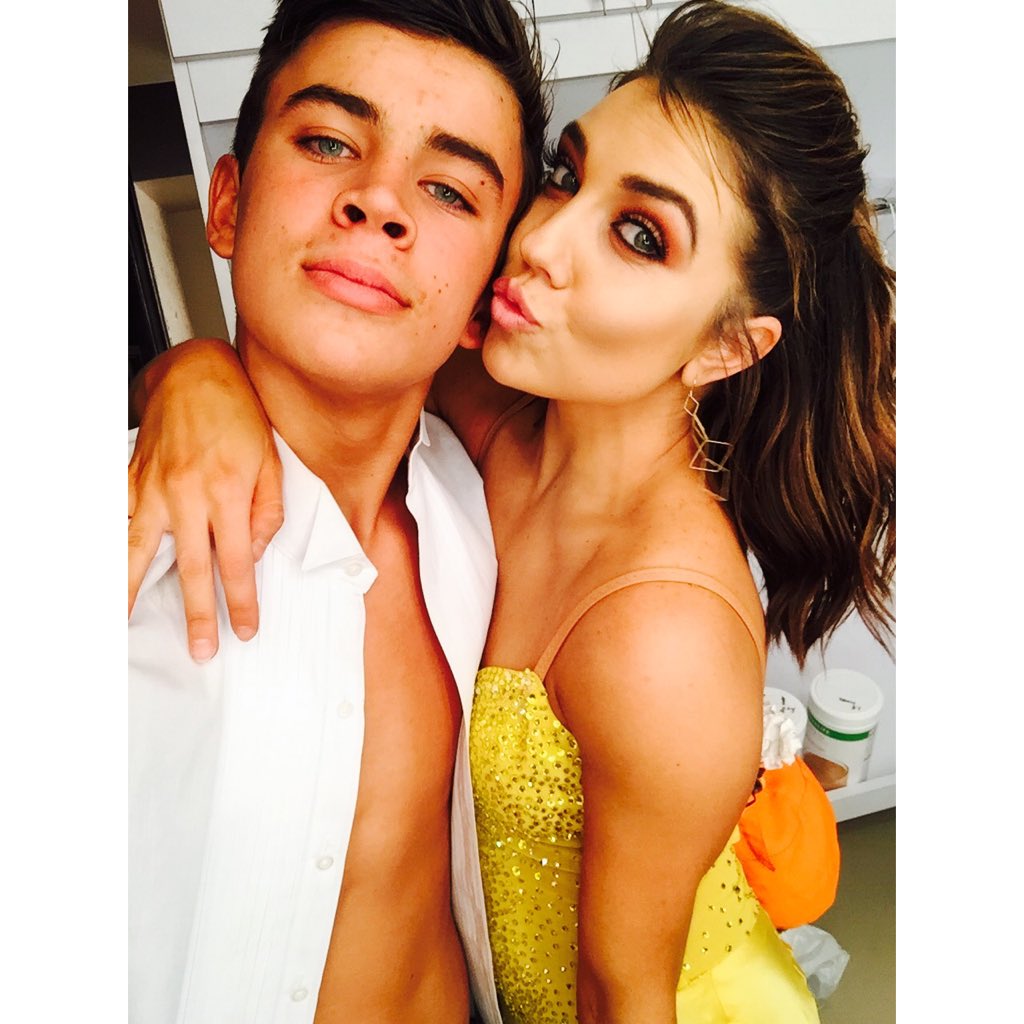 JennaJohnson's tweet photo. Soooo happy to have @HayesGrier out here on tour with us. Ps. To all of his fans.... I'm 21, not 48 😂😂 https://t.co/cQnoj0yTyy