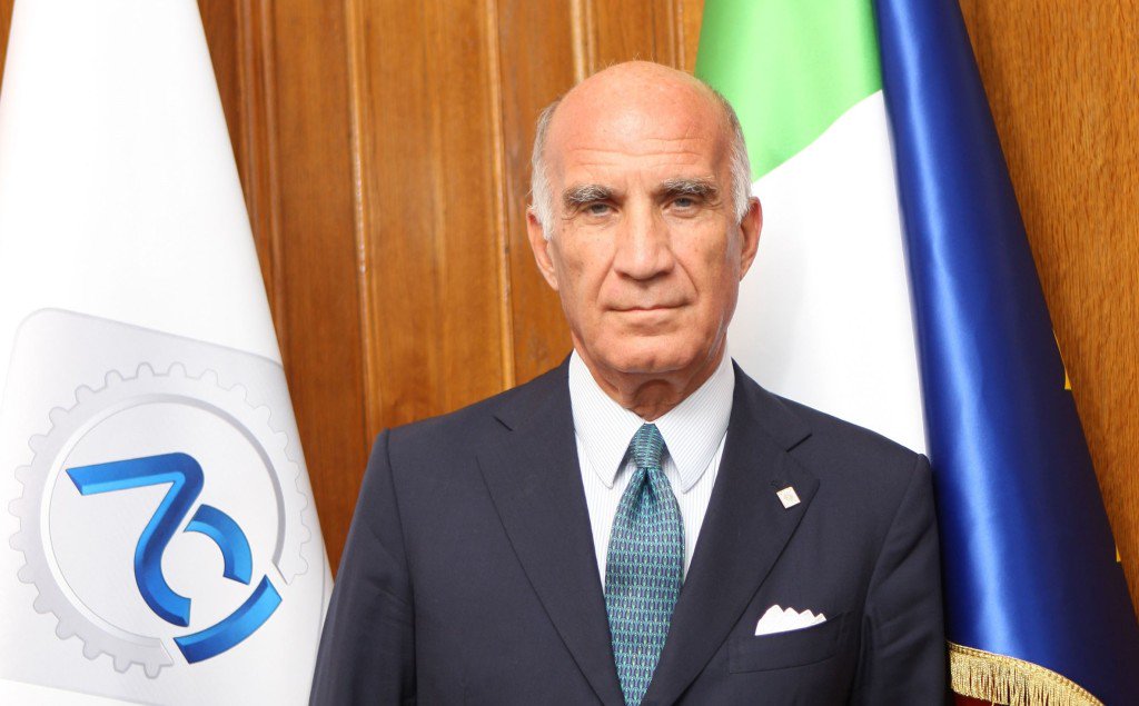 motorionline's tweet image. Emergenza #smog, @presidenteACI: "La soluzione non è il blocco delle auto" #EmergenzaSmog -  bit.ly/1JL3tHg