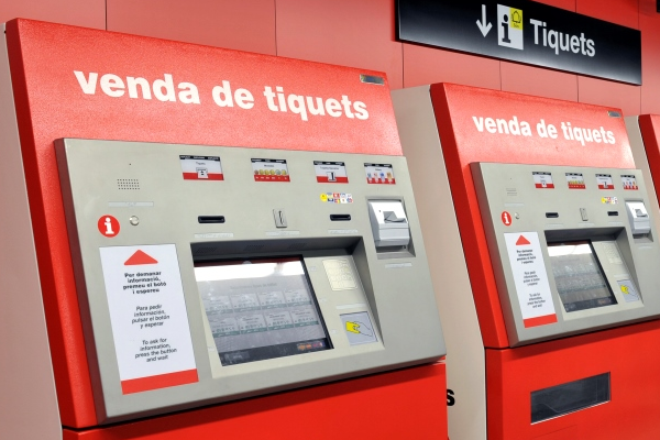 Demà entren en vigor les tarifes 2016 del transport públic de la regió metropolitana de #bcn socsi.in/fQ3Rq