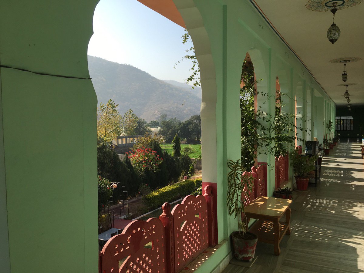 SimranGaia's tweet photo. I'm at Pushkar | पुष्कर in Pushkar, Rājasthān https://t.co/B4Fqwi7Iay https://t.co/cWaTUnFq0z