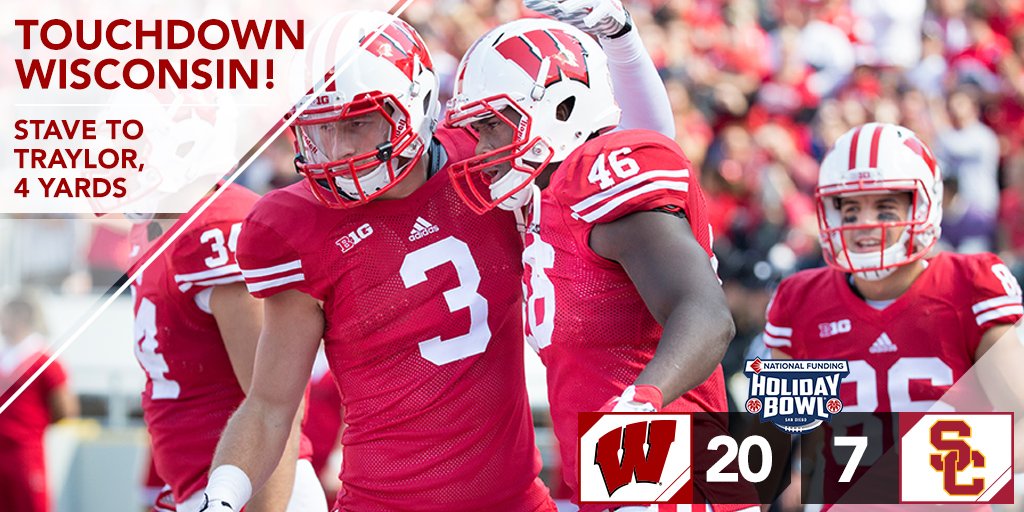 BadgerFootball's tweet photo. Stave to Traylor for 6. Seniors delivering tonight. #Badgers https://t.co/paEEQAYgcc
