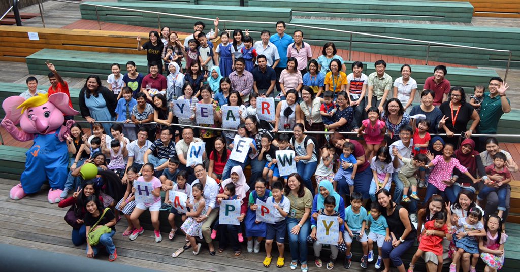comchestsg's tweet photo. Happy New Year from #Sharity, friends from @MSFSingapore and all of us from #ComChest! #CareandShare https://t.co/YQpnOA2HlZ