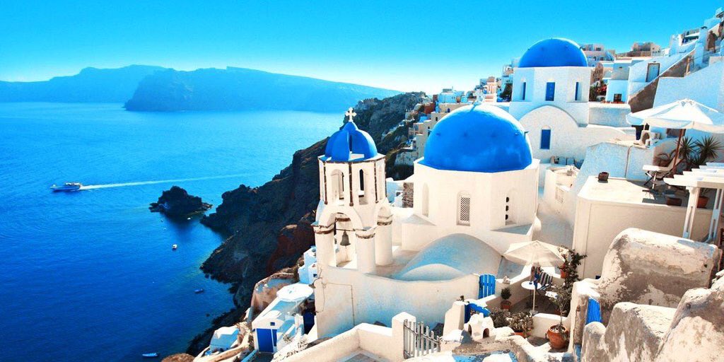 That1DWWUpdate's tweet photo. You're going on a vacation with your fave, where to? (Dubai, Paris, Santorini, The Maldives) https://t.co/LOVmhrm1no