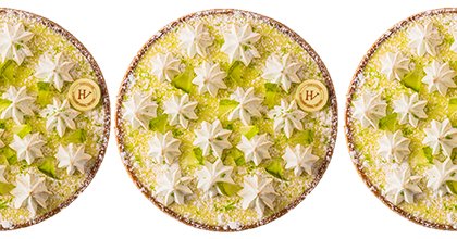 La plus craquante des convives c'est elle ! Notre tarte citron vert de fêtes #celebration #NewYearsEve