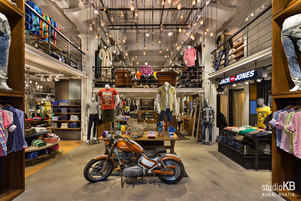 KunalBhatia_KB's tweet photo. #Retail photography by #StudioKB for Akbarallys Mens Store in Mumbai: https://t.co/6l1f5Sqwf3 #interiorphotographer https://t.co/H858xM87tX