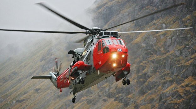ArdrossanCRT's tweet photo. Today marks the end of an era as the last operational day for the @RoyalNavy SAR flight based at HMS Gannet #R177 https://t.co/V1rx4iWk5o