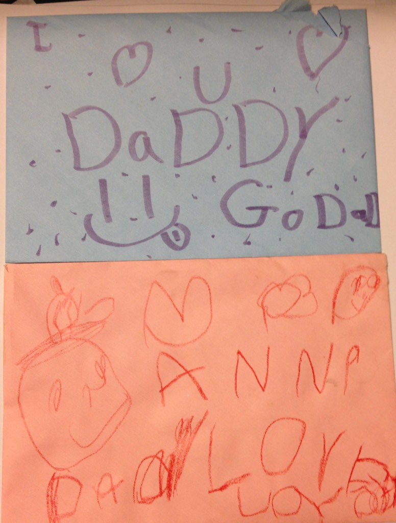 akfreckles's tweet photo. Once upon a time 2 girls loved their daddy very much. #dadsmatter #afathersworstnightmare #PASAlienated https://t.co/IKJrHzY14E