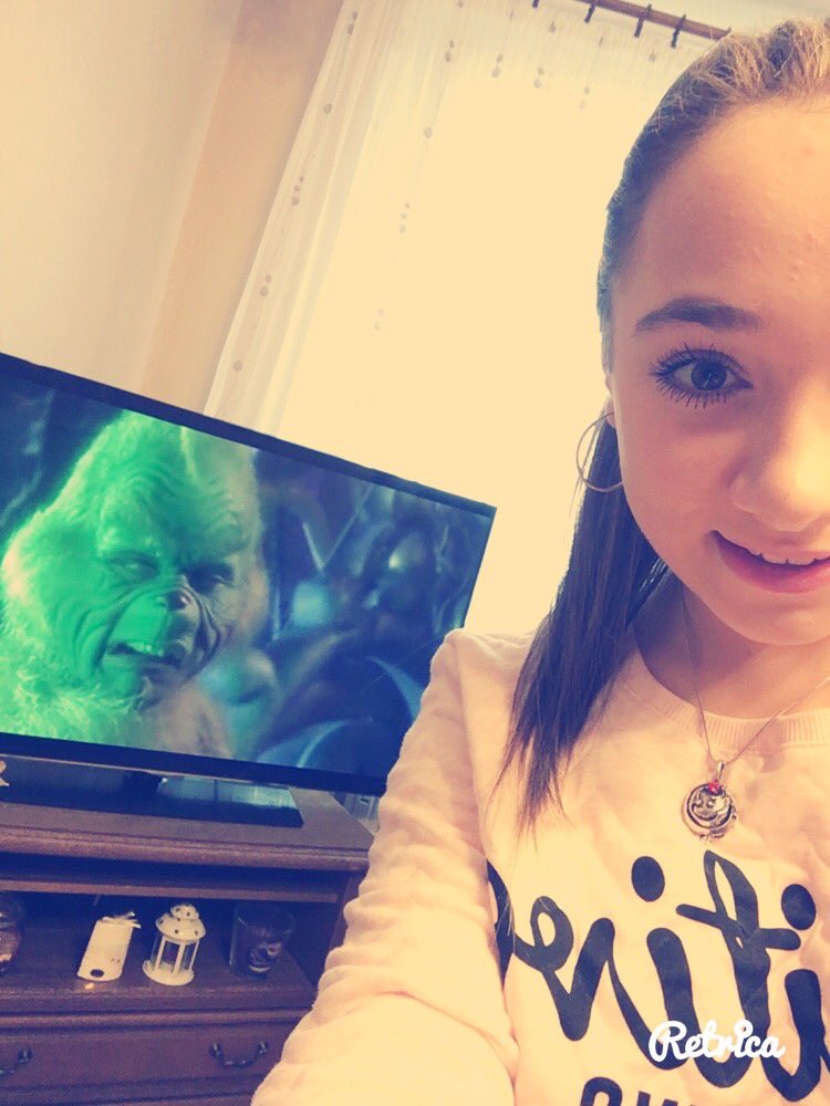 Nicoll188's tweet photo. Tradition 😄😘😍 https://t.co/HyQaNbemTT
