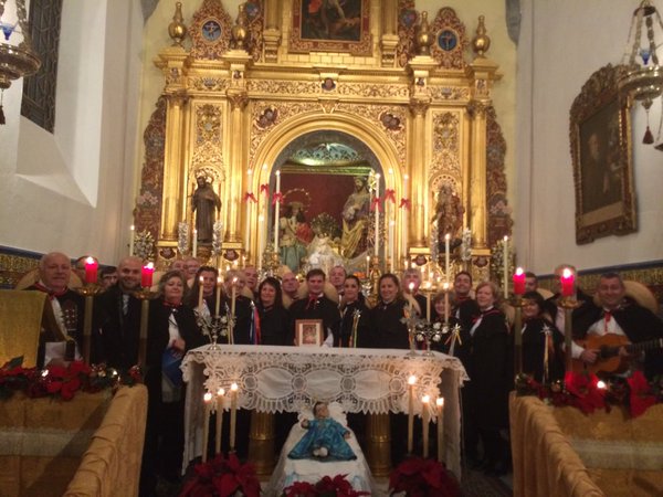 PastoraSMarina's tweet photo. #Repasandoel2015 Esta navidad hemos recibido a muchos coros que han cantado ante nuestra Pastora que muestra al Niño https://t.co/RYhgzMdxYK