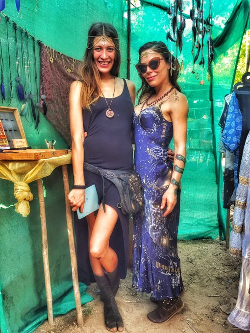 A tutte le Streghe sorelle mamme figlie donne mistiche del mondo! Auguri e magia🌠 @siriadefazio @pulcepalma