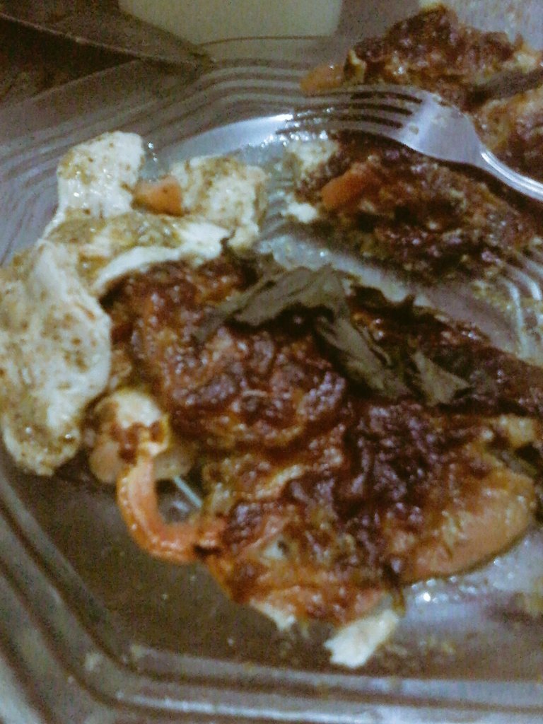 rnymace's tweet photo. Looks gross and smells like a...Idk but my Aunty says its Healthy for me ;-> https://t.co/XAmMQFhu0l