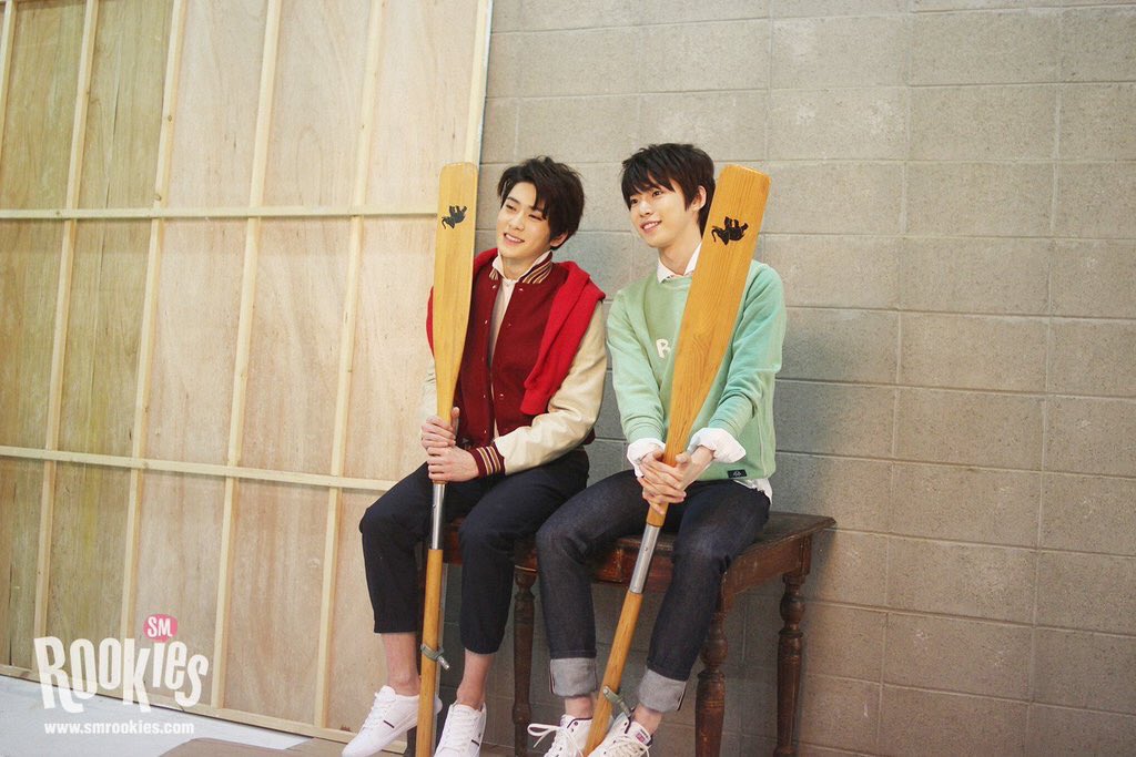 JUNGJAEHYUN_TH's tweet photo. [Official] 151231 @smrookies #SMROOKIES #에스엠루키즈 #SR15B #SMROOKIES2015 #BYEBYE2015 #JAEHYUN #DOYOUNG #TAEYONG https://t.co/ofPimdRNbY