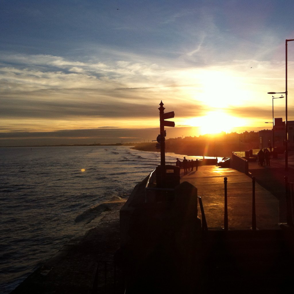 Pinapeloverone's tweet photo. Even more pictures from Bridlington❤️❤️❤️❤️ https://t.co/FFBFEaPfMi