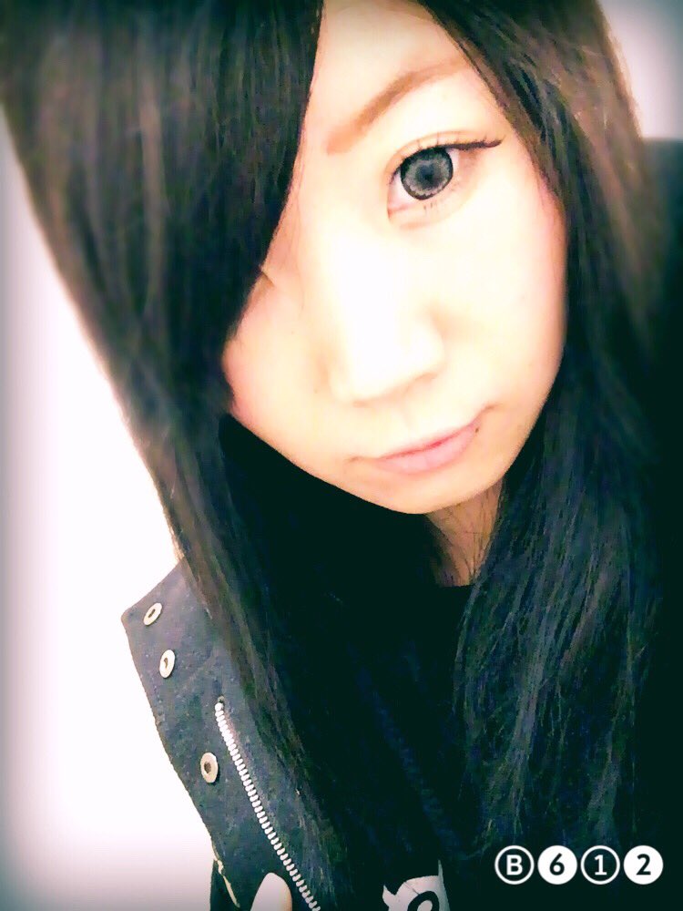 tk_to516's tweet photo. そうそう、此処久々だけど

私髪の毛黒くしましたー https://t.co/2N3rwkbAhM