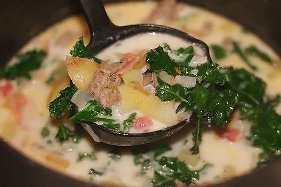 FreeRecipesR's tweet photo. Zuppa Toscana Soup by Olive Garden - https://t.co/z0C8Xl47aJ #dinner #cook #cookies #cooking #meatballs #food #istaf https://t.co/kJtmFKGs2Q