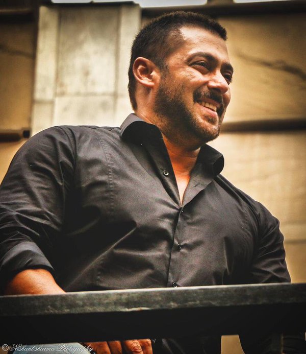 salmanuniv's tweet image. The Most Handsome Actor ❤️ 

Retweet if you agree !