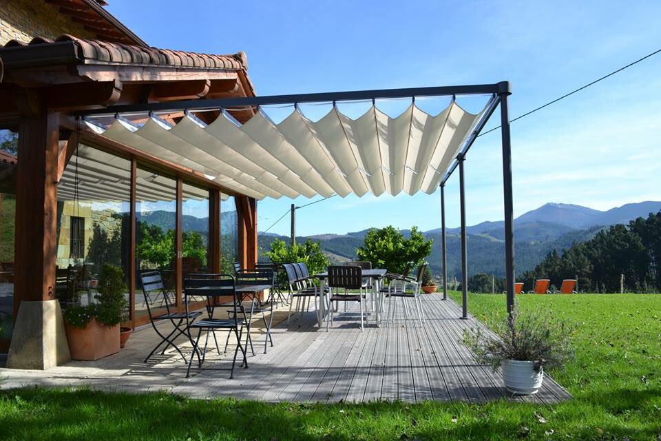 nortoldo's tweet image. Os dejamos las fotos de esta estupenda estructura montada en el Hotel Urune de Muxica.De la marca Shadelab.