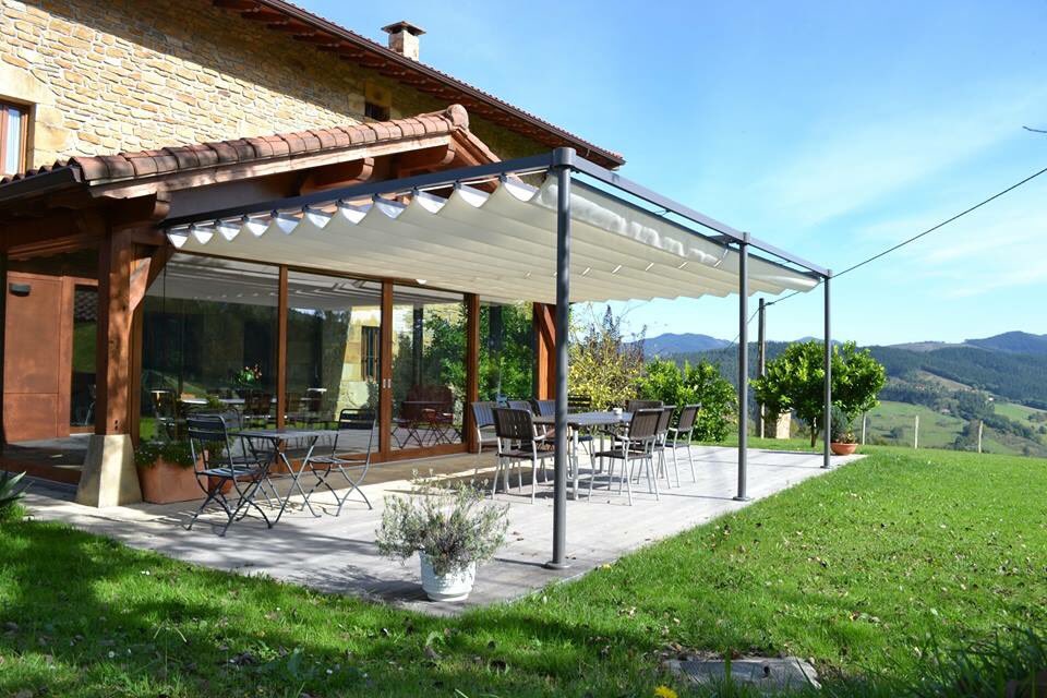 nortoldo's tweet image. Os dejamos las fotos de esta estupenda estructura montada en el Hotel Urune de Muxica.De la marca Shadelab.