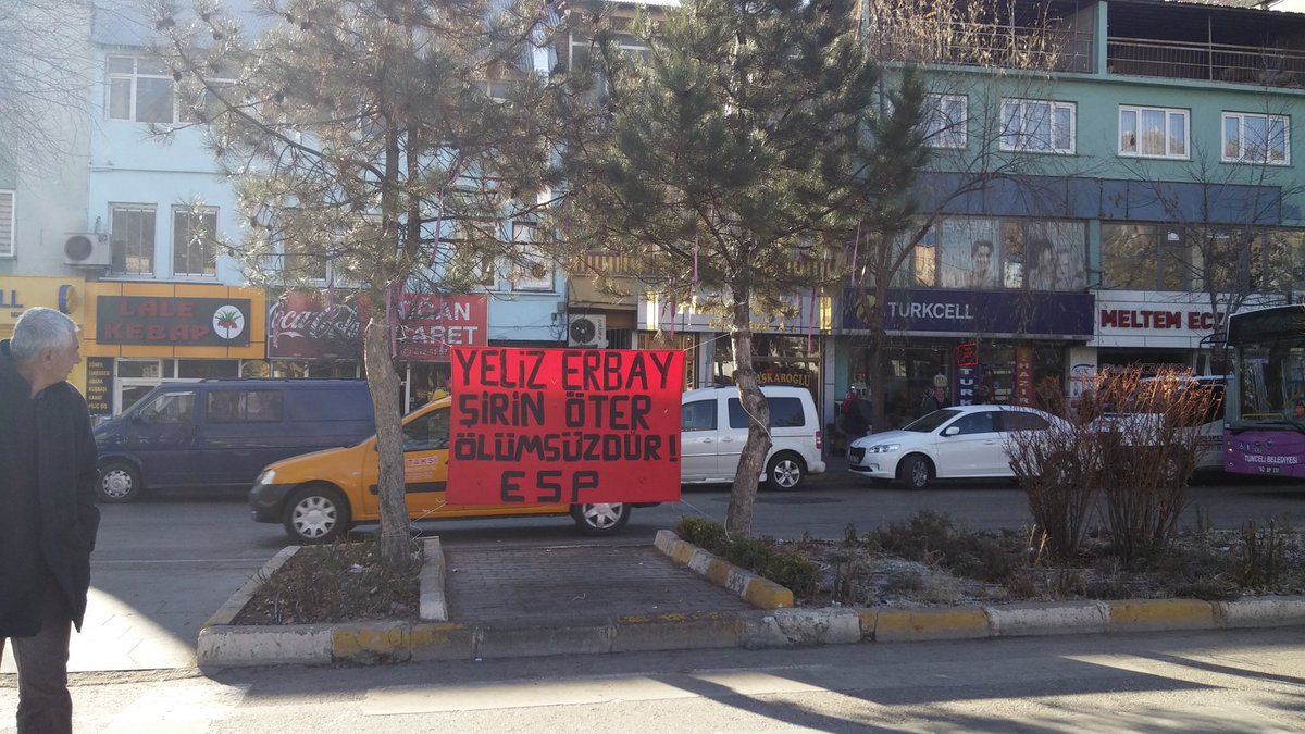 Dersim'de, infaz edilen #YelizErbay ve #ŞirinÖter için pankart asan sosyalistler hakkında soruşturma başlatıldı!