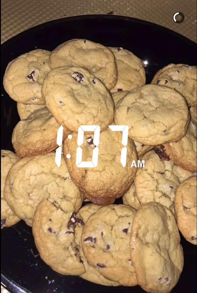kyliejenneresp's tweet photo. Kylie vía Snapchat https://t.co/Ms5YR5XPPP
