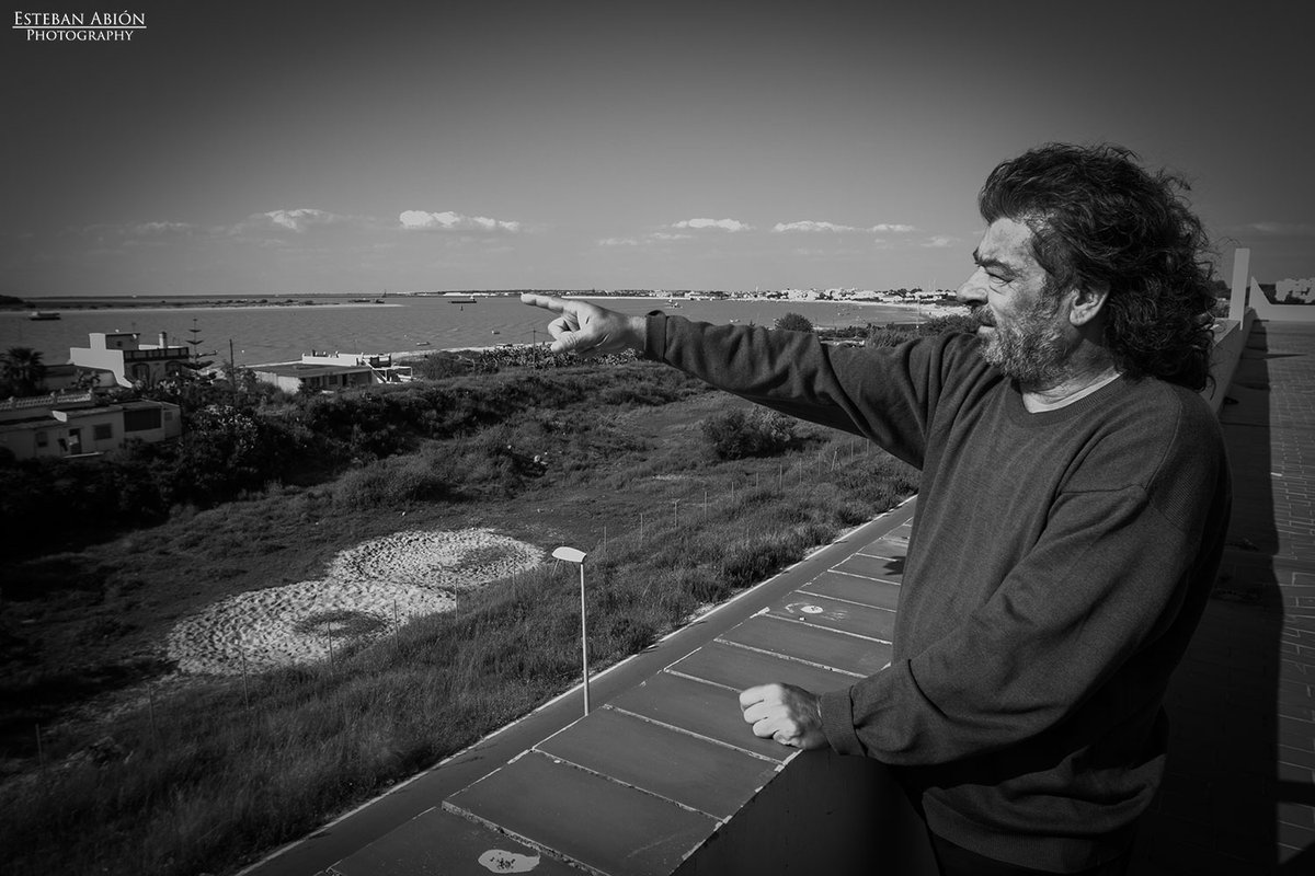 “El rayo que no cesa”, un documental de Juan Moneo ‘El Torta’
▶️➡️ jerezlocal.com/el-rayo-que-no…