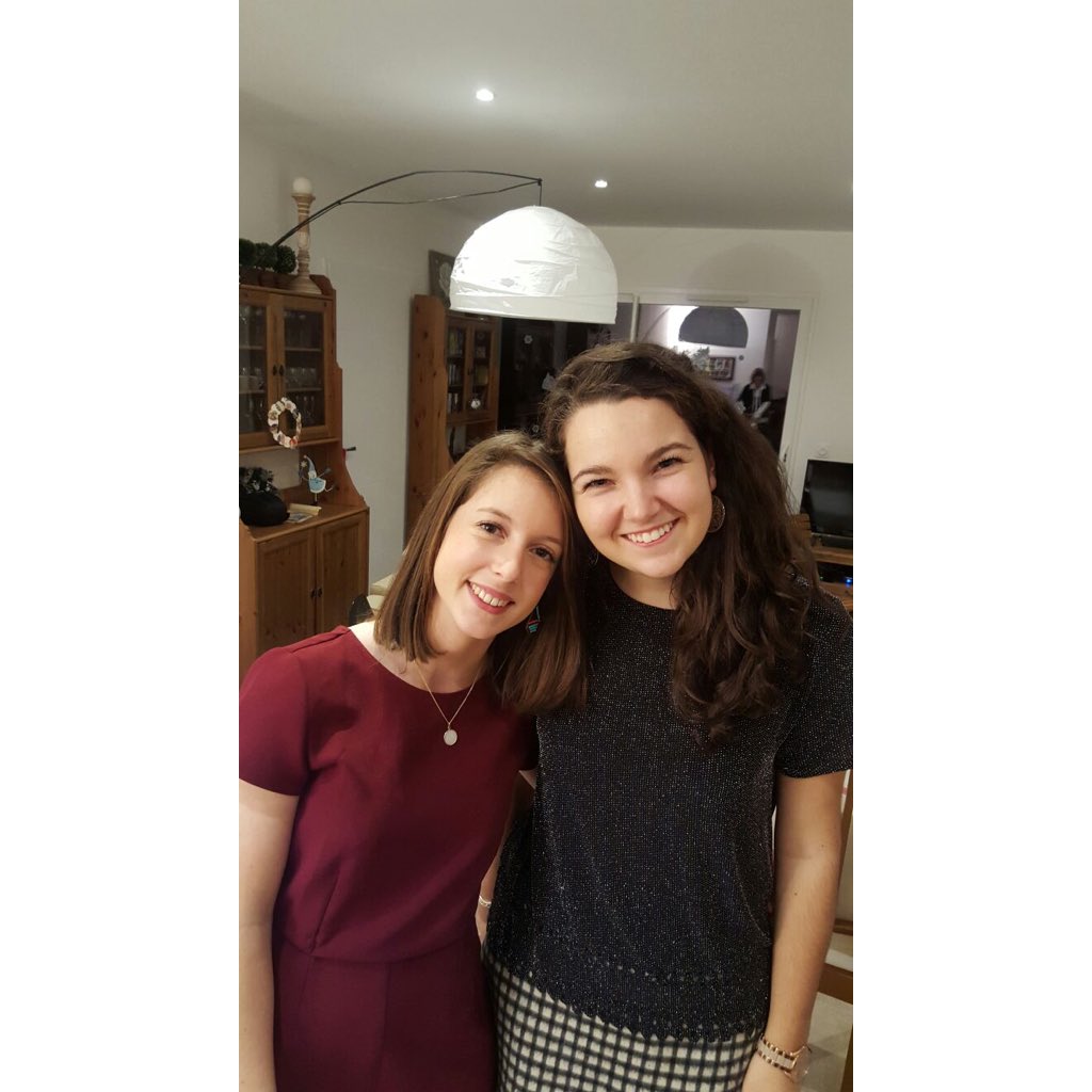 perksofbrad's tweet image. Christmas 🎄❤️