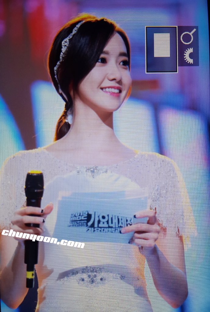 [PIC][31-12-2015]Hình ảnh mới nhất từ "2015 MBC Gayo Daejeon" của SNSD + MC YoonA - Page 2 CXjhzxtUkAA92JW