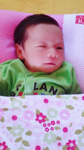 danikoer's tweet photo. Cantik'e putrine ayah...bubu... https://t.co/qRuVE43pnU