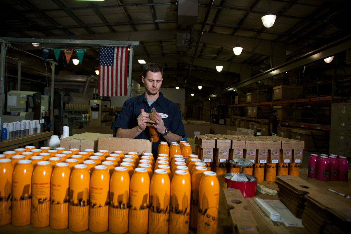 .<a href="/LibertyBottles/">Liberty Bottles</a> has a few goals: reduce, reuse, recycle and bring jobs back to #Washington: aol.it/1LhSs47