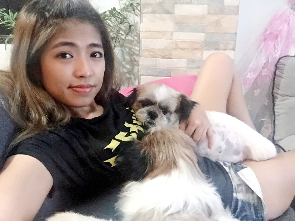 hanjineul's tweet photo. Babysitting babies. Happy new year! https://t.co/FY9m2hwh4v