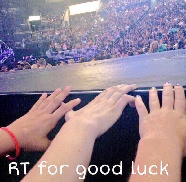 TheBieberSponge's tweet image. “One day you will be at the place you always wanted to be.”