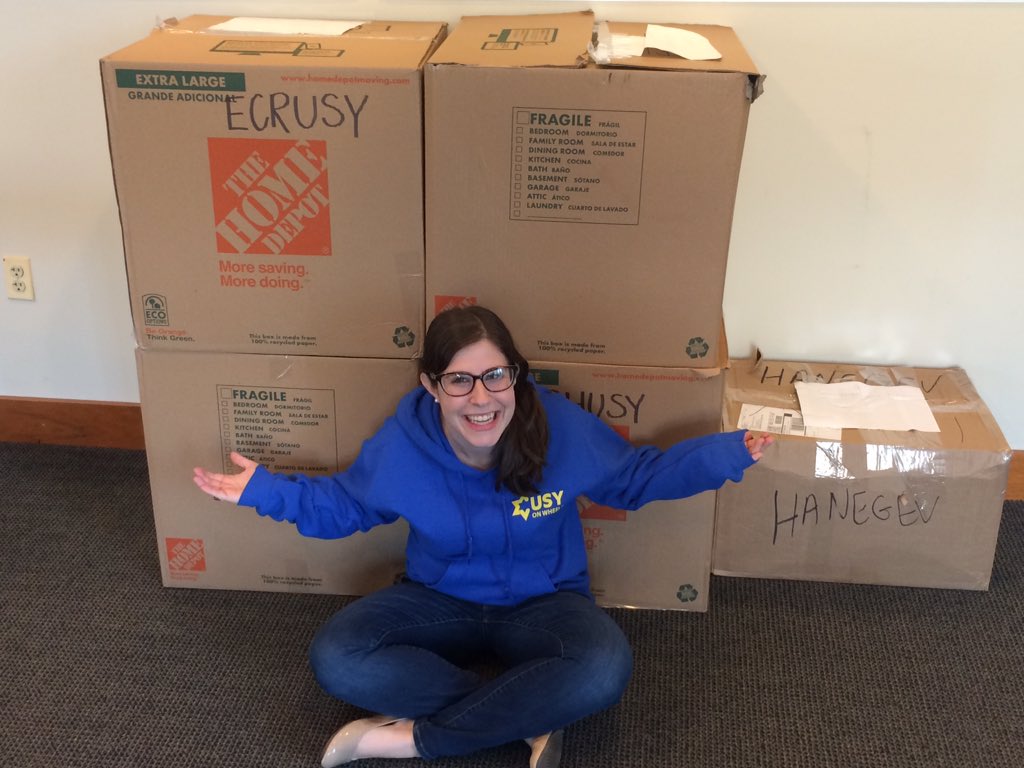 rabbidavelevy's tweet photo. So excited that @USY_IC @USYTweets can work with @BBYOInsider to bring packages to people in need #StrongerTogether https://t.co/VHcgdLPF6s