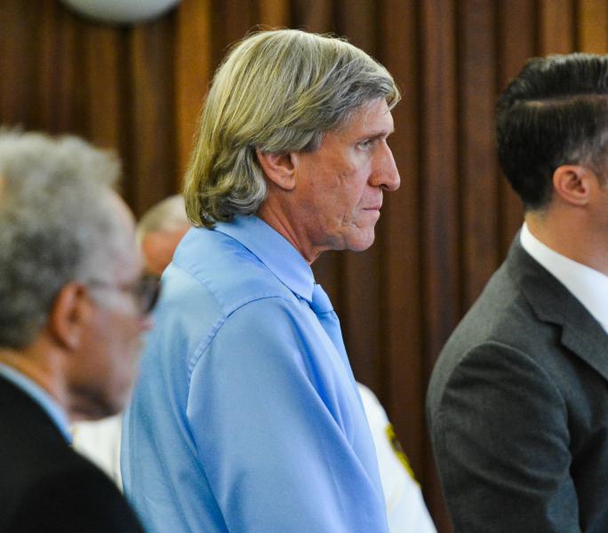 DailyHampGaz's tweet image. Families betrayed, warning signs missed in Ryder Funeral Home scandal #enduringstories bit.ly/1Pzt1NS
