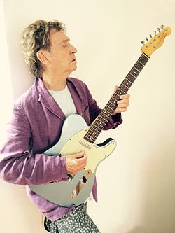 Happy birthday Andy Summers (1942). 