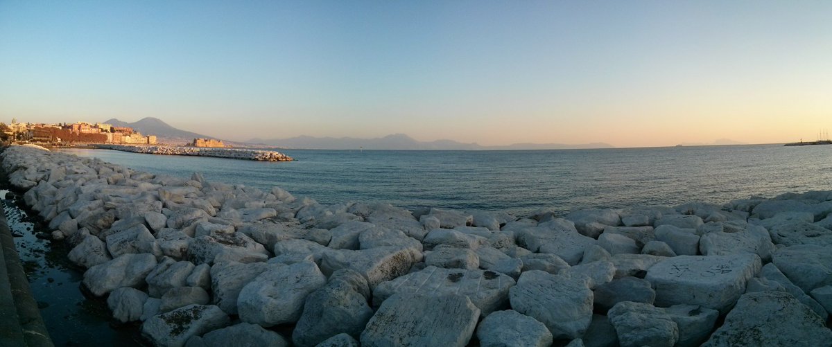 mil_mar's tweet photo. #Napoli #31dicembre #2015

Invidiateci

#BuonAnno #Buon2016 https://t.co/VCJsyyDwWe