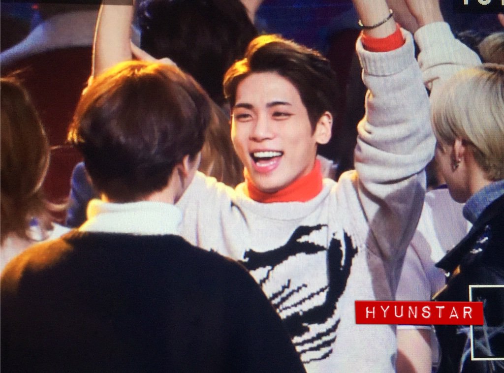 151231/160101 Jonghyun @ MBC Gayo Daejejun. CXkEHK8UoAAEf7z