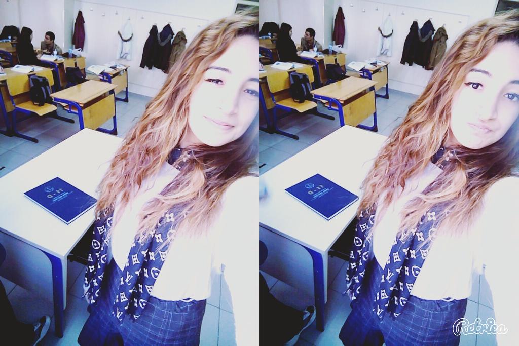 yngndlr's tweet photo. Bittiyse aşkın
Belliyse tavrın
Yok bir anlamı
Yanında kalmamın
Seninle olmamın. https://t.co/13TjaEYvWN