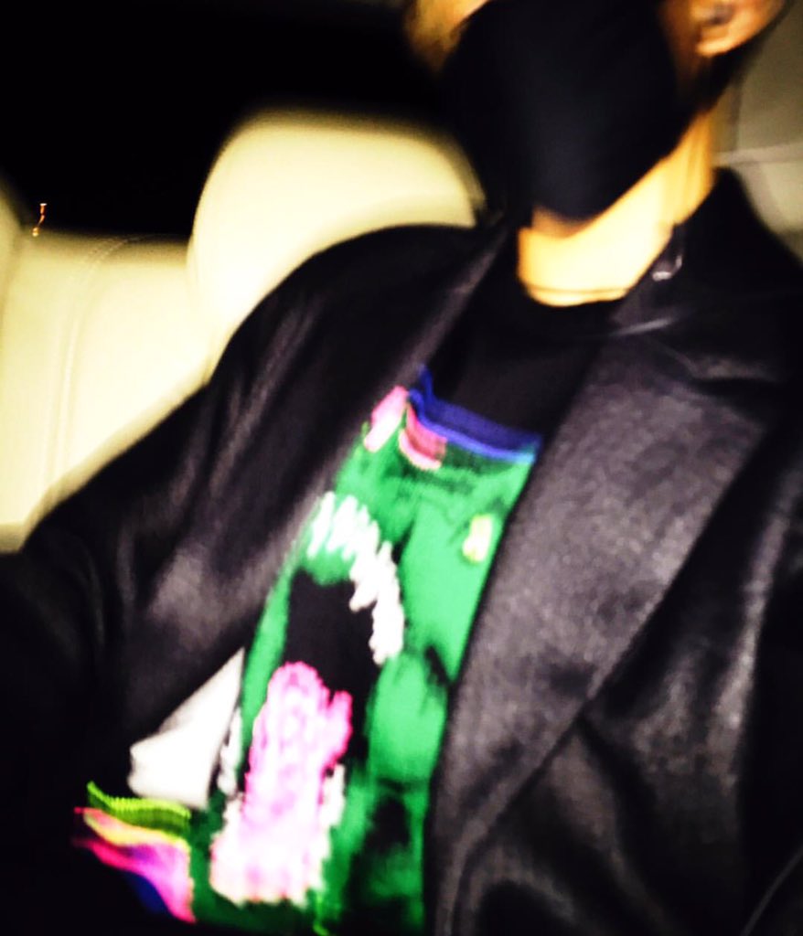 Mykiekiii's tweet photo. เสื้อคู่? น่ารักกกกจังง 2พี่น้องงงงง😊😊😊
#KeyBam #BamBam #GOT7 #Key #SHINee https://t.co/HBHmoV0fQp