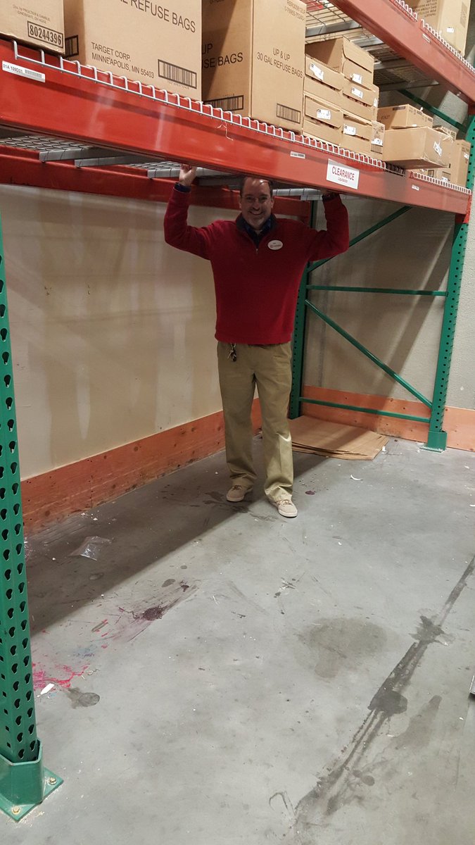 gstowell28's tweet photo. What clearance in the backroom at the frid??? #getitfrid #drivingsales @MelissaKohler4 @TiffMisk @todd_sauve https://t.co/69tnH5LwKT