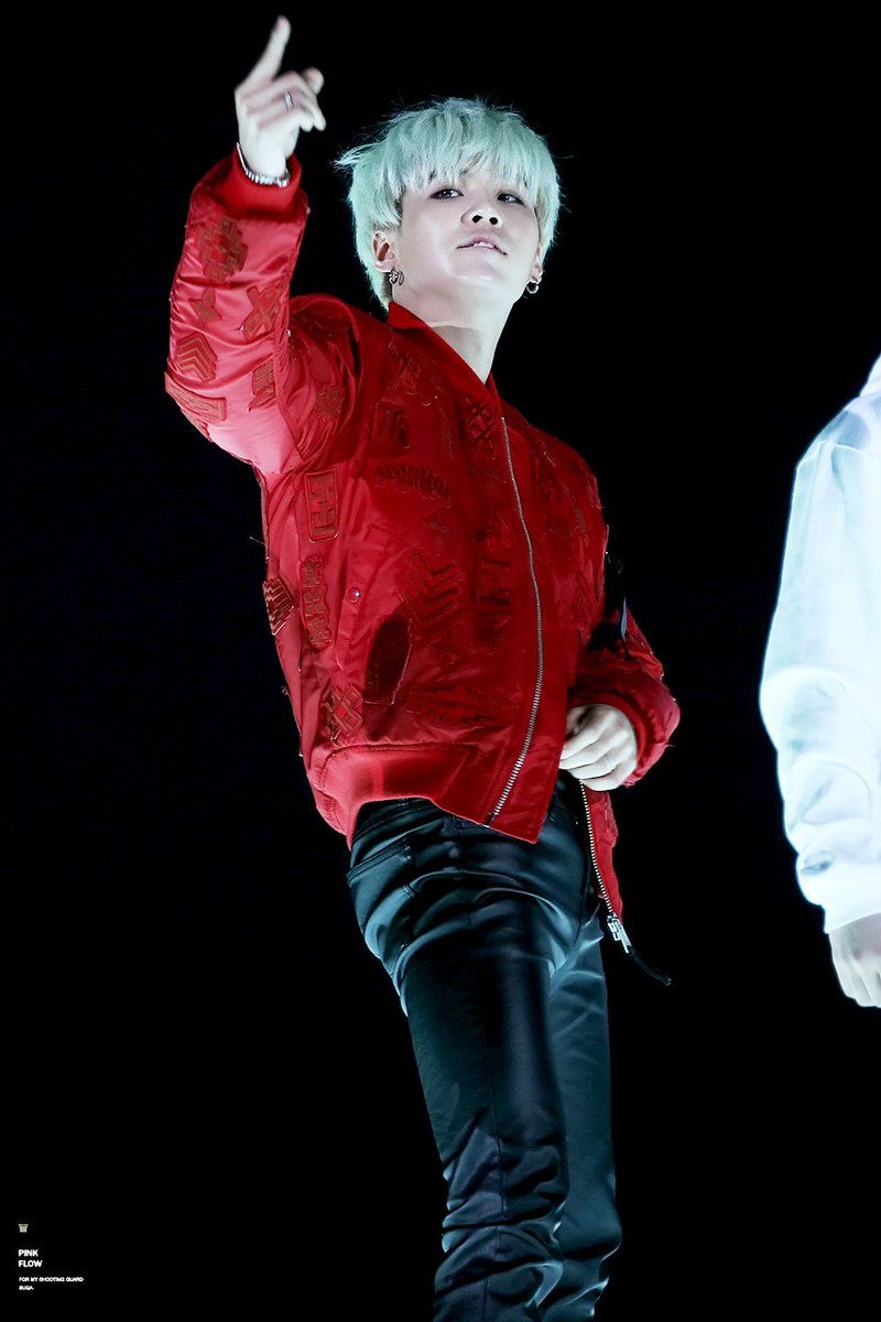 sugaupdates's tweet photo. HQ PIC. 151230 KBS 가요대축제 #방탄소년단 #슈가 #SUGA ©PINK FLOW https://t.co/CXgtQkAlHs